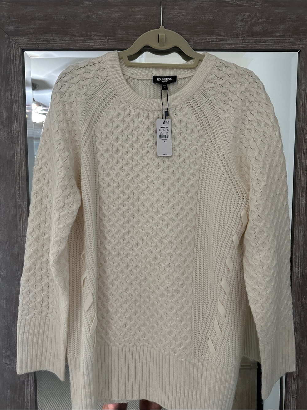 Express Ivory Cable Knit Pullover Sweater